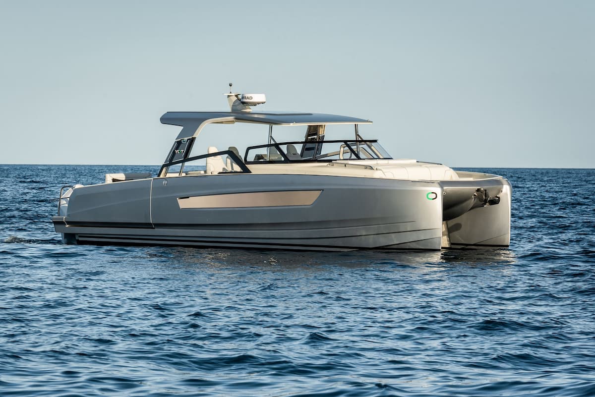 YOT 36 | Yot Power Catamarans